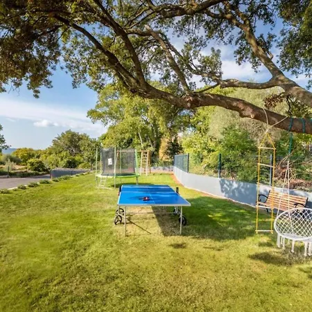 Elegant With Pool And Sauna * Raša